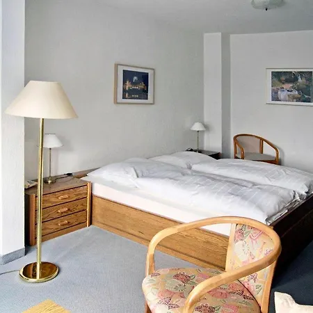 豪斯伊利斯酒店 公寓式酒店 *