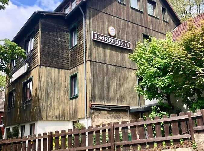 豪斯伊利斯酒店